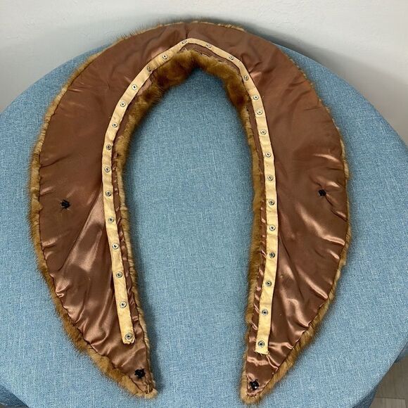 Vintage Brown Mink Fur Collar - Picture 3 of 7